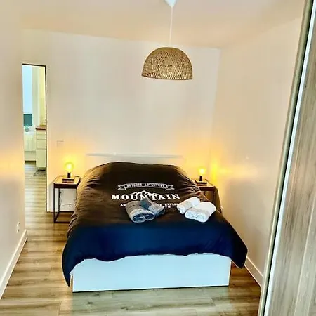 Le Milaz - Classe 3* Proche Du - 8 Personnes Apartment *