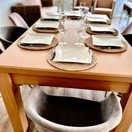 Le Milaz - Classe 3* Proche Du - 8 Personnes Apartment